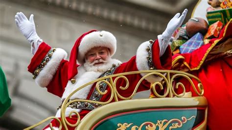 Here he comes: Where to see Santa Claus parades in Waterloo region and ...