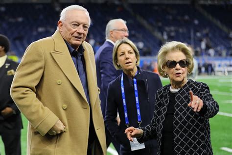 Mrs. Ford Steps Down; Sheila Ford Hamp Is New Lions' Owner