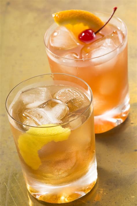 Easy Fall Cocktails to Make When It Starts Cooling Down | Fall cocktails, Fall cocktails recipes ...