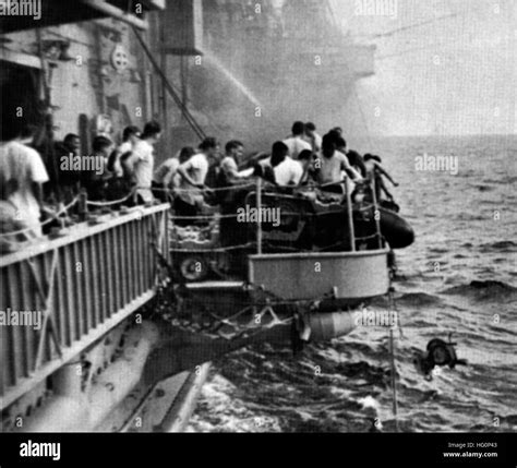 USS Oriskany (CVA-34) fire 1966 bomb Stock Photo - Alamy