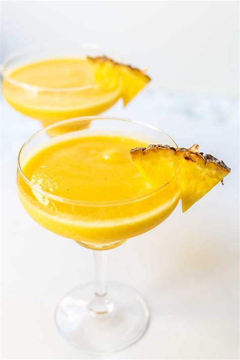 The Best Mango Daiquiri Cocktail For You - The Tortilla Channel