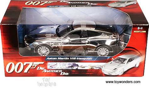 ERTL 007 Chase Car - James Bond "Die Another Day" Aston Martin V12 Vanquish Hard Top (1:18 ...