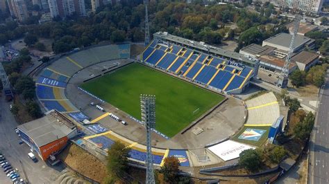 Bulgaria: Dramatic appeal from Levski to cover leaky stand – StadiumDB.com