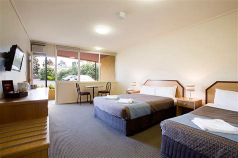 Accommodation — Monash Hotel, Clayton, VIC