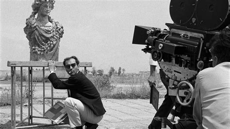 Jean-Luc Godard: 5 Techniques From His Films That Changed Cinema