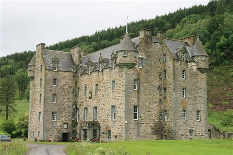 Castle Menzies | Castle in Weem, Perthshire | Scotland castles, British castles, Beautiful castles