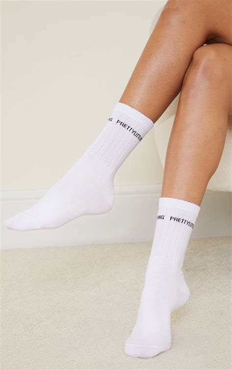 PrettyLittleThing White Basic Socks | PrettyLittleThing CA