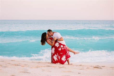 7 Tips to Have the Best Beach Photoshoot | Flytographer