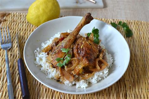 Poulet yassa (ou yassa au poulet) : la recette traditionnelle sénégalaise - Couteaux & Tire-Bouchons