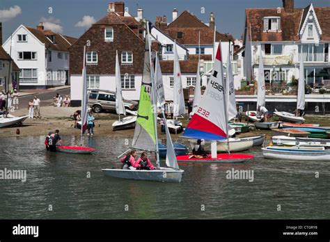 Emsworth harbour sailing hi-res stock photography and images - Alamy