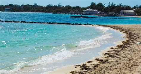 10 Most Beautiful Beaches In Nassau, Bahamas