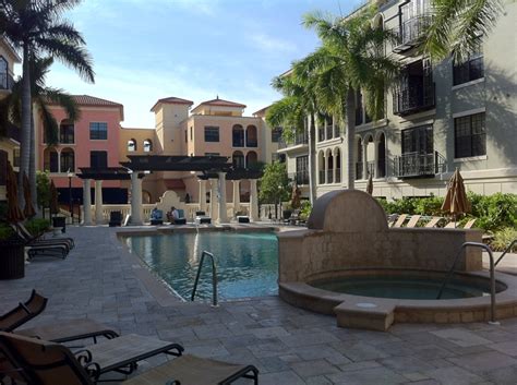 Naples Florida | Luxury Condos Naples Florida | Talk to Broker Joe