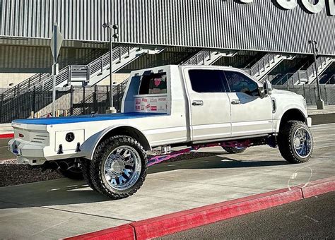 Custom flatbed fabrication | Gun Metal Fabricatio