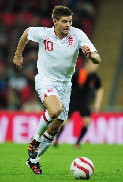 Steven Gerrard Celebrating England