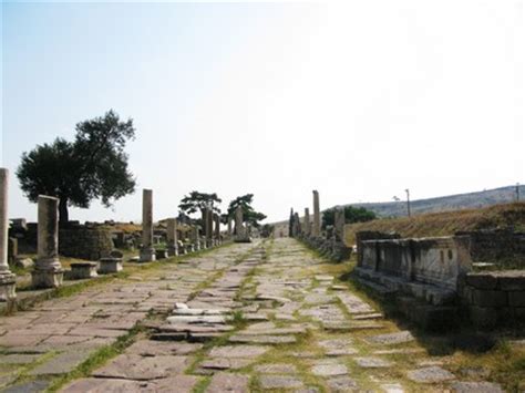 Bergama(Pergamon), Turkey_Acropolis, Asclepion, Red Basilica | Blogs | Archinect