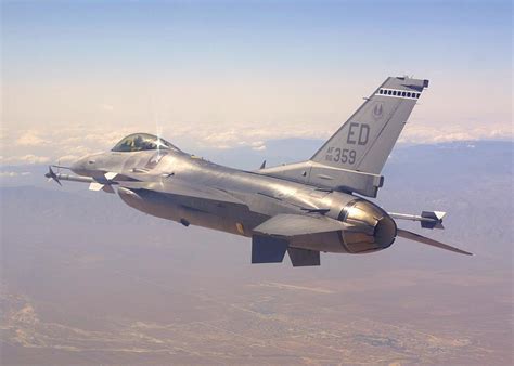 Lockheed Martin flight tests more powerful engine for Block 60 F-16s