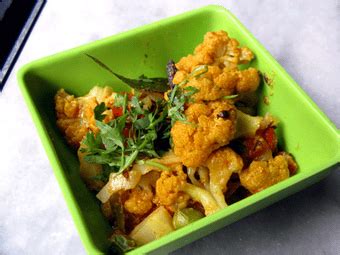 Savor Delicious Indian Gobhi Aloo Recipe – Hello World Magazine