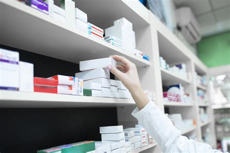 Stocking Pharmacy Shelves: What to Know - PP Healthcare