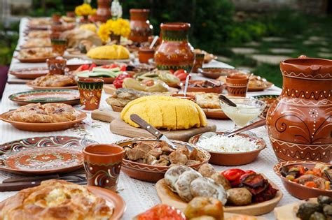 The taste of Romania: Traditional foods & drinks for a real Romanian ...