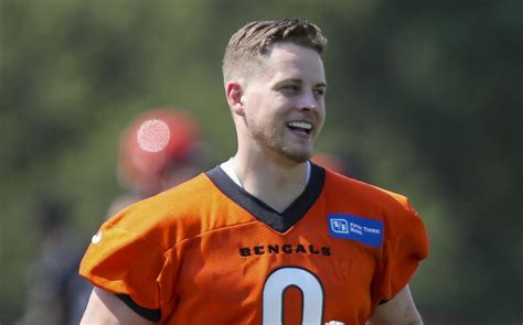 Cincinnati Bengals QB Joe Burrow Impresses in First Practice Following ...