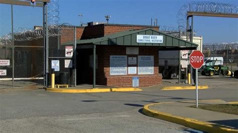 Officials: Eighth Broad River Correctional inmate dies after testing ...