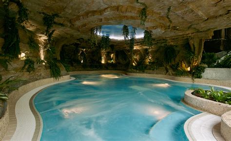 Center Parcs Longleat Spa Voucher - minimalistisches Interieur