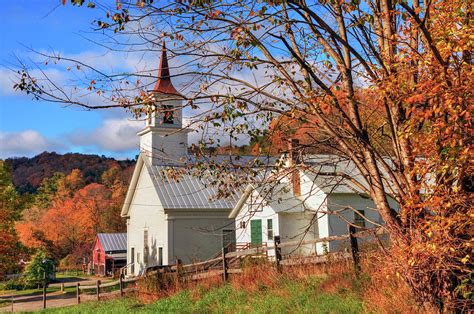 Fall Scene - North Tunbridge Vermont Photograph by Joann Vitali - Pixels