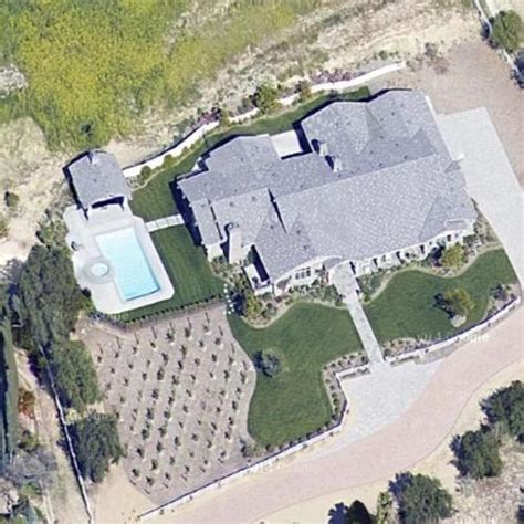 Kylie Jenner's House (Former) in Hidden Hills, CA (Google Maps) (#4)