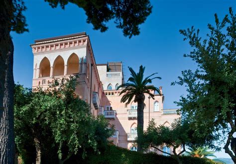 These 15 Photos of One of the Amalfi Coast's Nicest Hotels Are ...