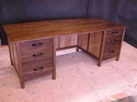 Custom Executive Desks | Dumond's Custom Furniture