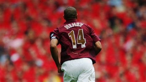 Thierry Henry remembers his favourite Arsenal goals at Highbury ...