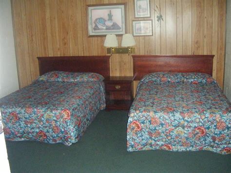 BUCKSHOT INN - Updated 2024 Hotel Reviews (Smith Center, KS)