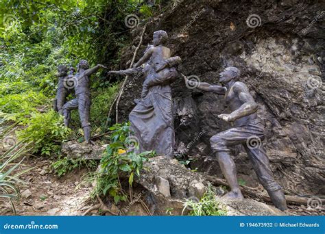 Baler, Aurora Province, Philippines - Tromba Marina Sculpture at Ermita Hill. Editorial ...