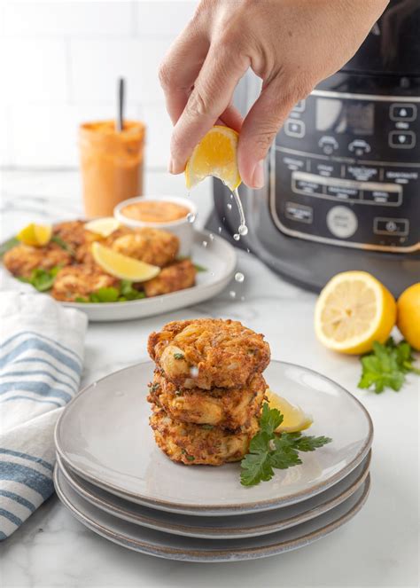 Air Fryer Crab Cakes (Maryland-Style) - Striped Spatula