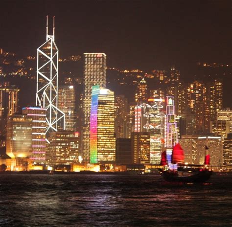 The 7 Best Hong Kong Luxury Hotels - Photo by Margarita Yuki via Trover.com - Travel Through Life