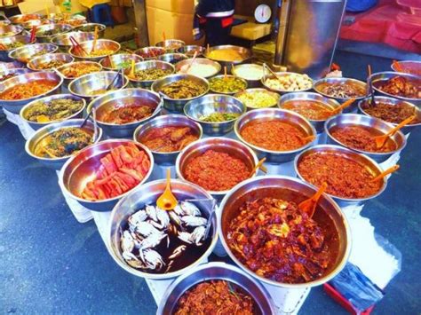 Busan market — 5 best seafood market in Busan & Busan traditional market - Living + Nomads ...