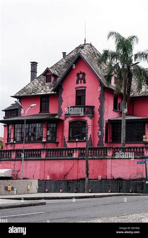 pink and black house architecture city Curitiba Brazil Stock Photo - Alamy