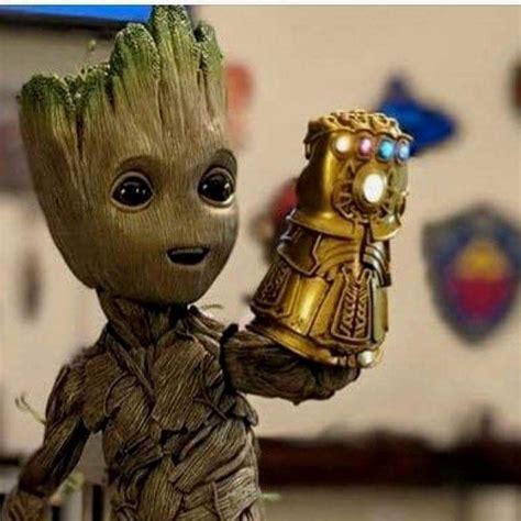 baby Groot... Marvel Squad, Marvel Avengers, Groot Marvel, Marvel Funny, Marvel Memes, Marvel ...