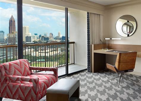 Omni Atlanta Hotel at Centennial Park Rooms: Pictures & Reviews ...