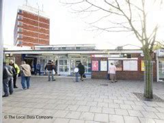 Enfield Town Tube & Rail Station London - Nearby Clubs and Bars, Restaurants, Shops and Attractions