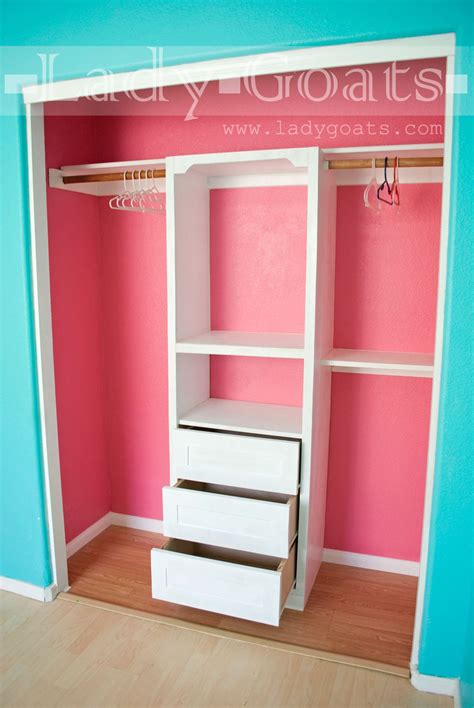 Closet With Drawers Ideas – Warehouse of Ideas