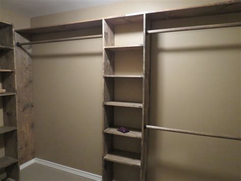 Walk in closet building plans | Hawk Haven