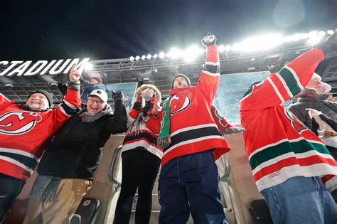 Devils turned NHL’s Stadium Series into a raucous Jersey-style party ...