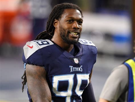 Titans news: Jadeveon Clowney (knee) out for the season