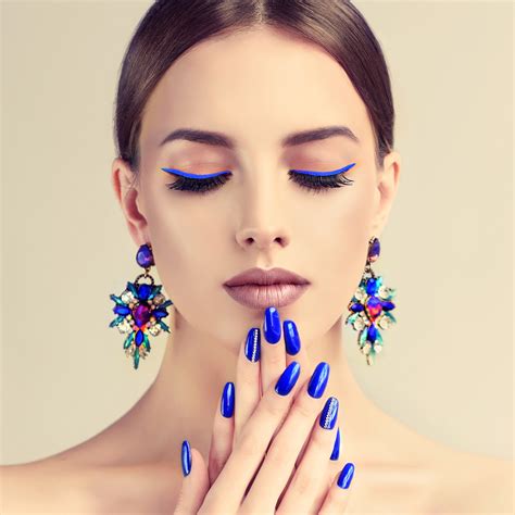 Wallpaper : women, model, face, makeup, painted nails, simple ...