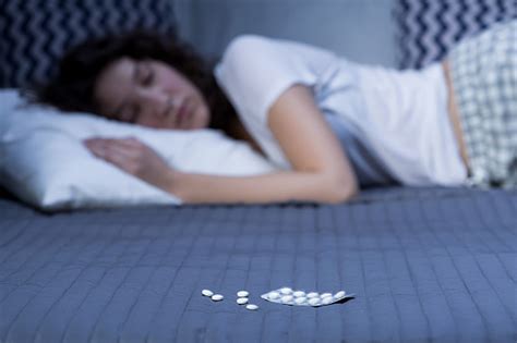 8 Questions to Ask Before Taking Sleeping Pills for Insomnia