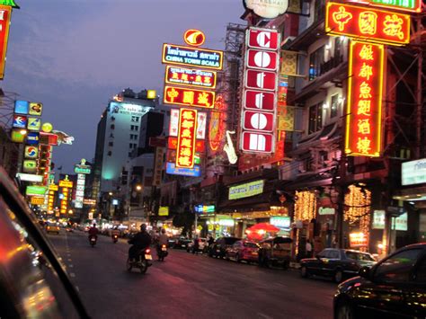 World Travel: Bangkok Chinatown and Night Markets Small-Group Tour ...