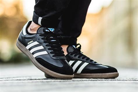 adidas Originals Samba: Black/Gum | Sneaker magazine, Sneakers, Adidas ...