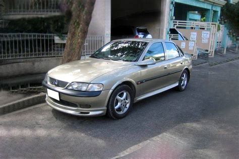 Opel Vectra Interior & Exterior Images - Vectra Pictures