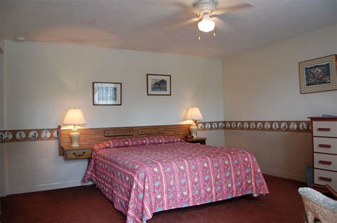 Discount Coupon for Lighthouse Inn in Florence, Oregon - Save Money!